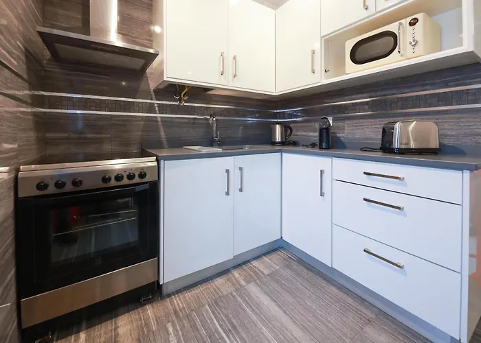 Appartement Dina House *